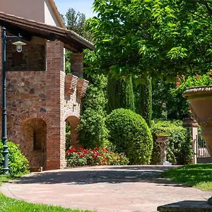 https://il-torrino-country-resort.it-tuscanyhotel.com