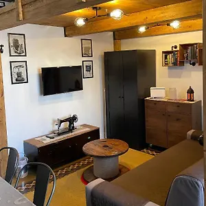 https://theroom.sicilyhotelsitaly.net