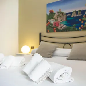 https://strange-apartament.sicilyhotelsitaly.net